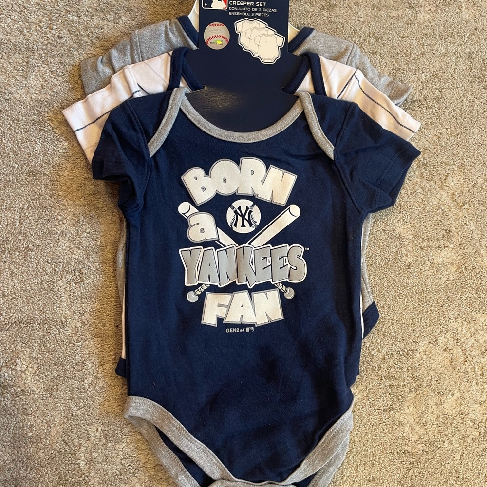 Yankee Baseball Baby Onesie Set